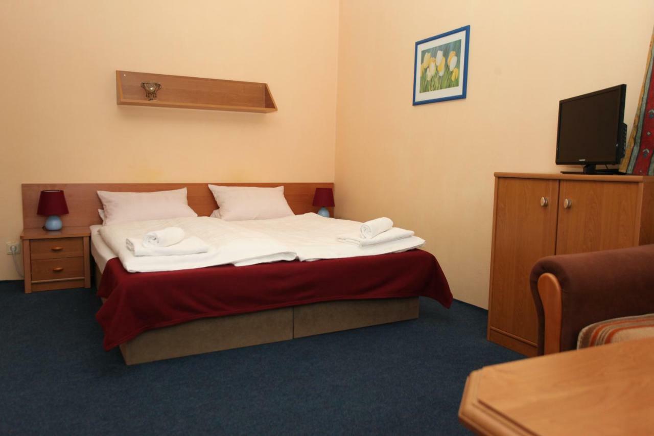 Penzion Demi Stara Lesna Exterior photo