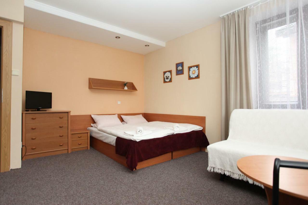 Penzion Demi Stara Lesna Exterior photo